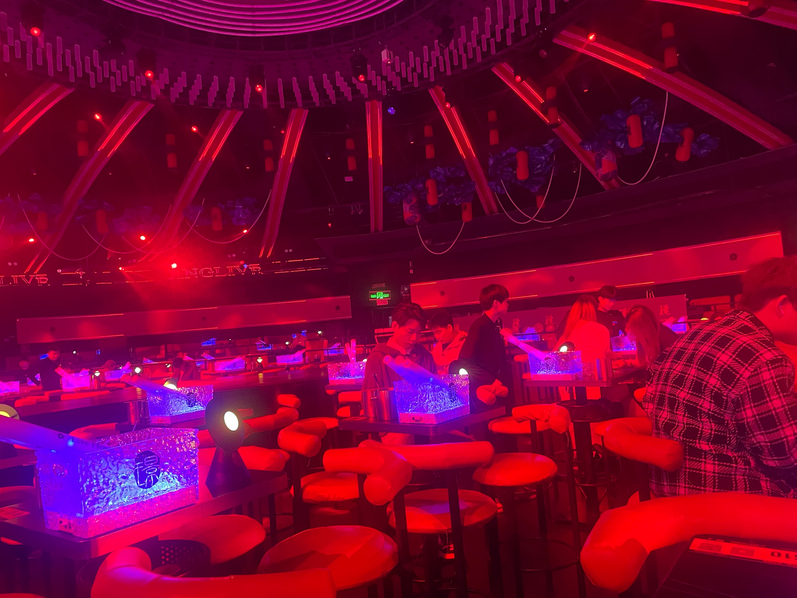 阜阳商务ktv低端场环境一览-颍东区ktv预订